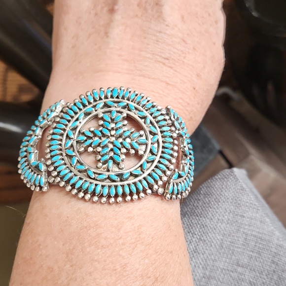 Amazing Vintage Native American Zuni Petit Point Turquoise Inlay Bracelet 💙 - Picture 11 of 13